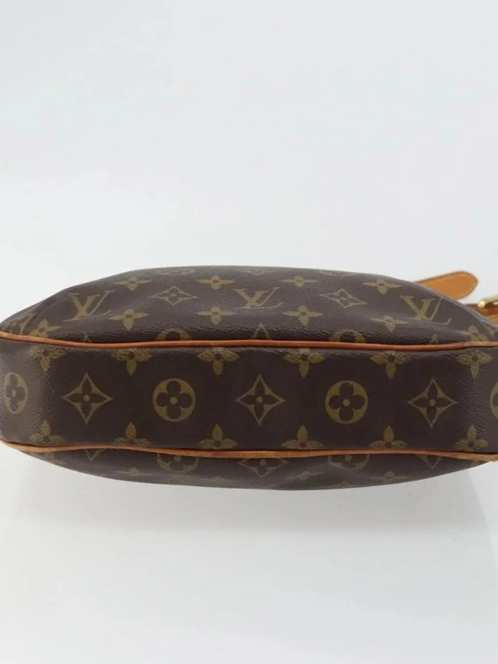 LOUIS VUITTON Monogram Odeon PM Shoulder Bag M56390 LV Auth 179256A